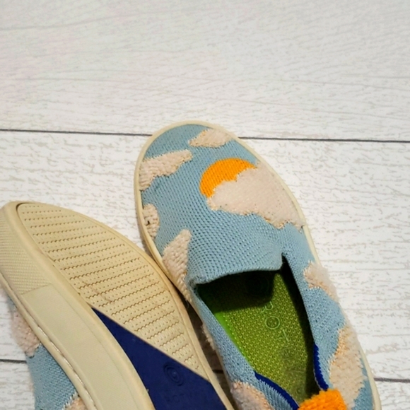 Rothys 10 blue skies flat loafers youth sneakers - Picture 5 of 6